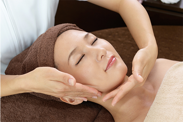 Oil lymphatic massage